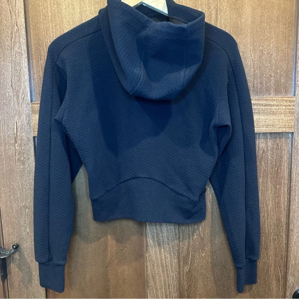 Unrl Women's Elevation Black Textured Pullover Hoodie
